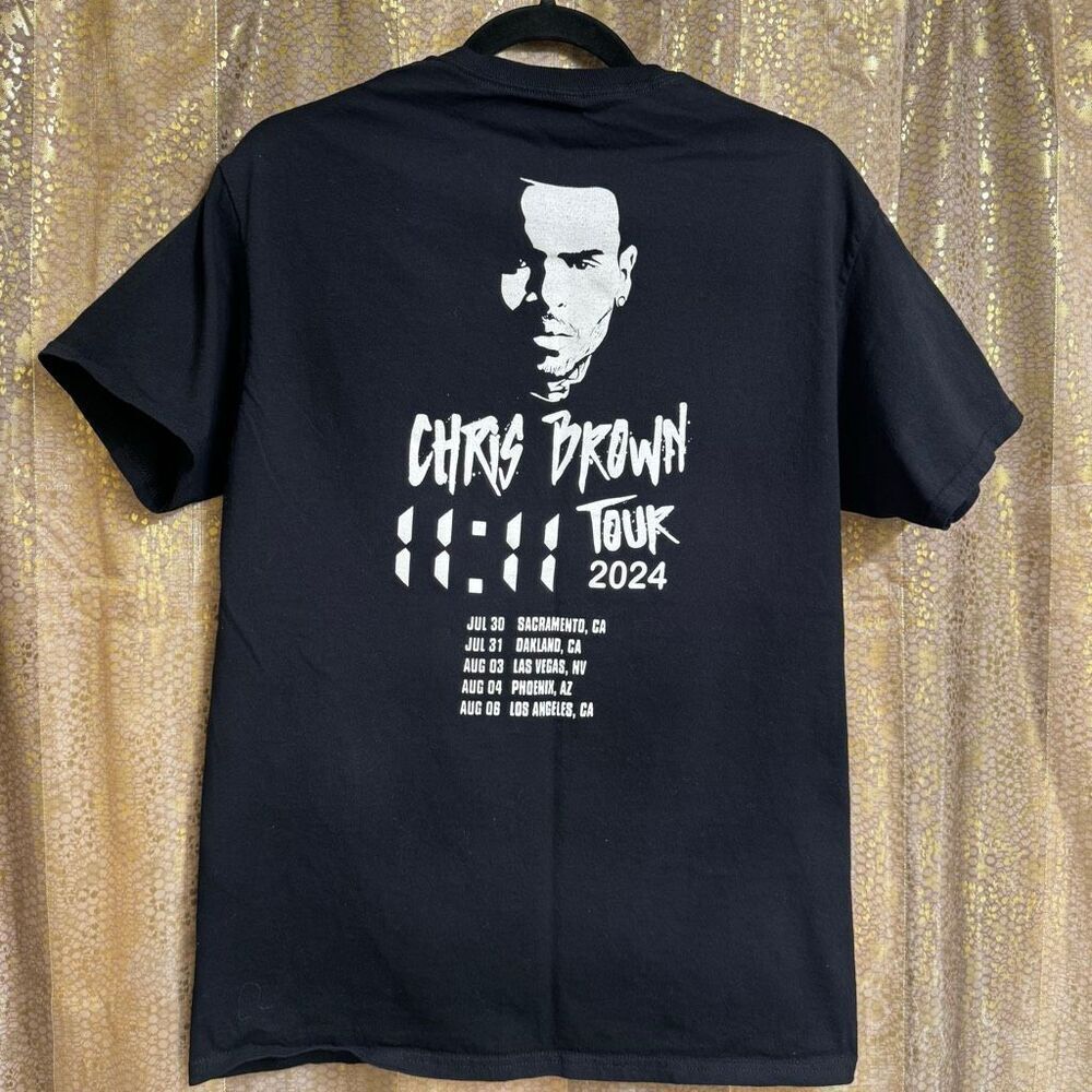 Chris Brown 11:11 Tour 2024 Fan T-Shirt West Coast Neon Green Black Med - Picture 2 of 5